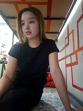 Snapshot of SherrylShaw chatting on 01-18-26, 10:19 SherrylShaw online show from 01-18-26, 10:19