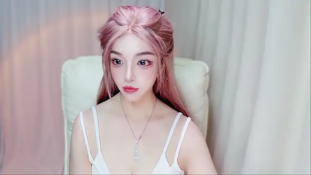 Snapshot of zizi-a chatting on 06-17-26, 01:12 zizi-a online show from 06-17-26, 01:12