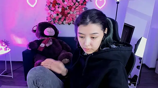 SirenMystiq online show from 04-21-26, 07:06