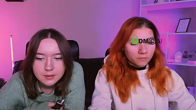 Snapshot of kimiko_shine chatting on 12-14-25, 10:20 kimiko shine online show from 12-14-25, 10:20