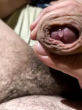 Snapshot of Tulechitarika chatting on 02-21-26, 03:18 Tulechitarika online show from 02-21-26, 03:18