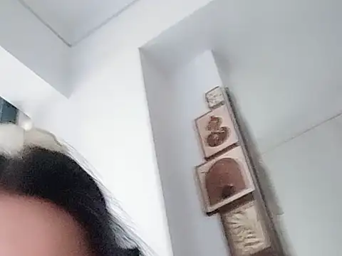 Snapshot of meiguihua66 chatting on 12-15-25, 09:13 meiguihua66 online show from 12-15-25, 09:13