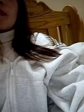 Snapshot of Chinchink2 chatting on 12-14-25, 12:32 Chinchink2 online show from 12-14-25, 12:32