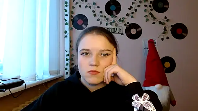 Snapshot of Riya_Vip chatting on 01-06-26, 01:48 Riya Vip online show from 01-06-26, 01:48