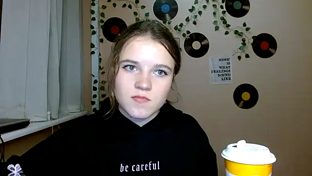 Snapshot of Riya_Vip chatting on 01-07-26, 04:09 Riya Vip online show from 01-07-26, 04:09