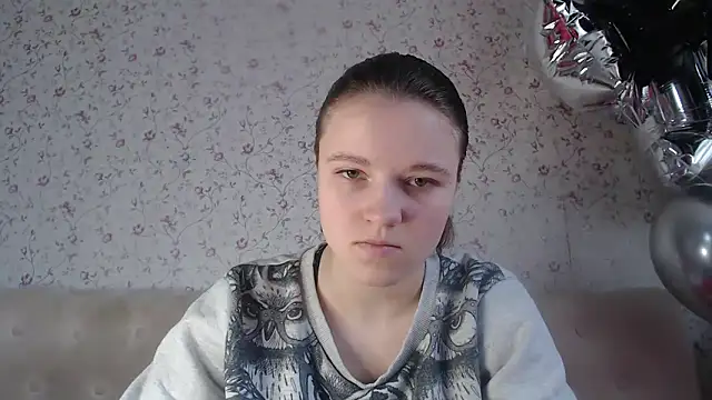 Snapshot of Riya_Vip chatting on 02-12-26, 12:33 Riya Vip online show from 02-12-26, 12:33