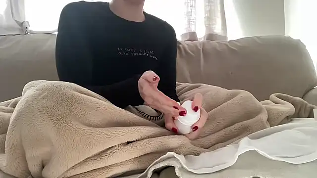 ijustturned18today online show from 04-20-26, 09:01