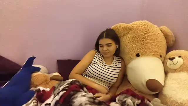 Snapshot of Mona_Slearys chatting on 01-06-26, 11:29 Mona Slearys online show from 01-06-26, 11:29