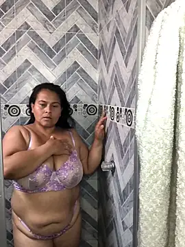 SayMarLuna online show from 04-07-26, 08:42