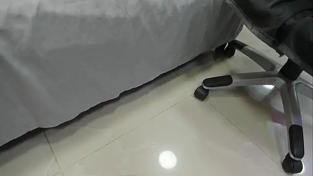 Snapshot of khris__evans chatting on 02-05-26, 07:29 khris evans online show from 02-05-26, 07:29