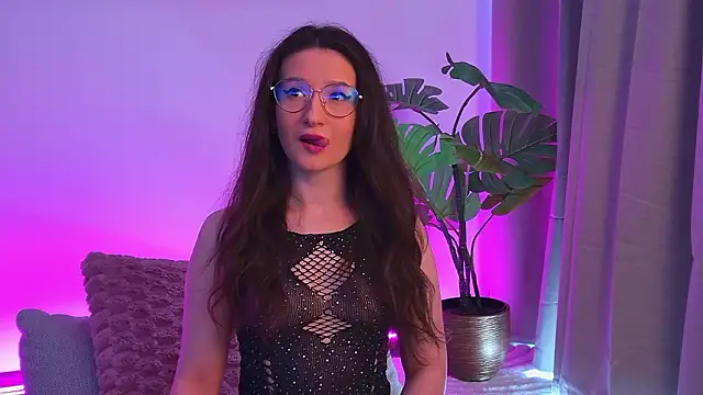 TheaMalekoo online show from 03-13-26, 07:37