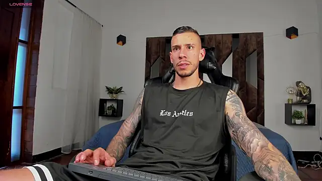 J king   online show from 05-11-26, 07:55