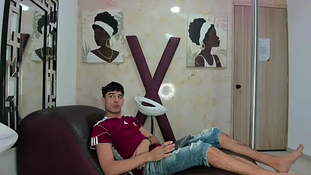 YOUNG GUYS1 online show from 06-02-26, 07:21