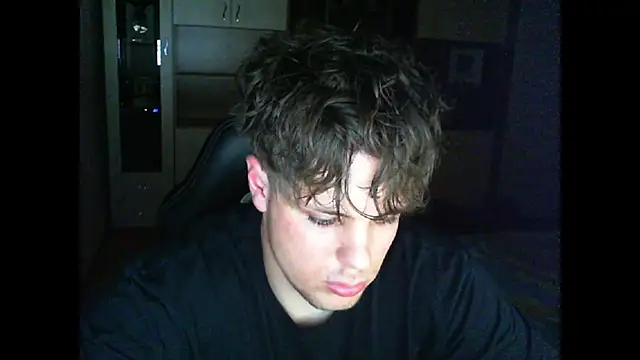 GymGuy0505 online show from 04-10-26, 11:31