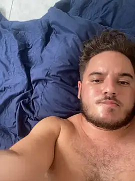 Snapshot of Bardo_urso chatting on 02-26-26, 05:45 Bardo urso online show from 02-26-26, 05:45