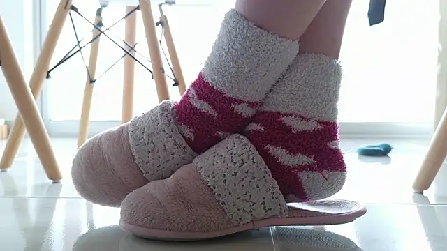 Snapshot of Feetbeth chatting on 06-06-26, 09:19 Feetbeth online show from 06-06-26, 09:19