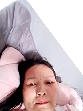 Snapshot of Cako-naka chatting on 12-20-25, 04:30 Cako-naka online show from 12-20-25, 04:30