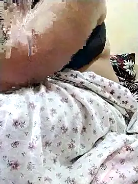 Snapshot of Sexy_Riya123 chatting on 12-15-25, 05:17 Sexy Riya123 online show from 12-15-25, 05:17