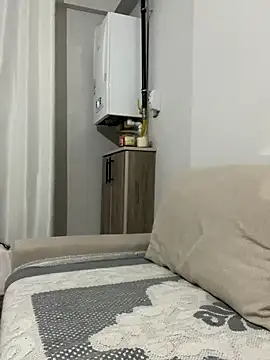 Snapshot of sweetsexywoman chatting on 12-13-25, 08:47 sweetsexywoman online show from 12-13-25, 08:47