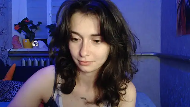 Snapshot of Angelik5371 chatting on 07-08-26, 10:03 Angelik5371 online show from 07-08-26, 10:03