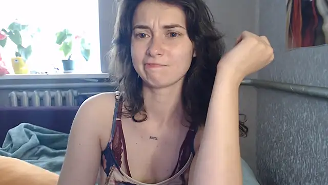 Snapshot of Angelik5371 chatting on 07-16-26, 06:30 Angelik5371 online show from 07-16-26, 06:30