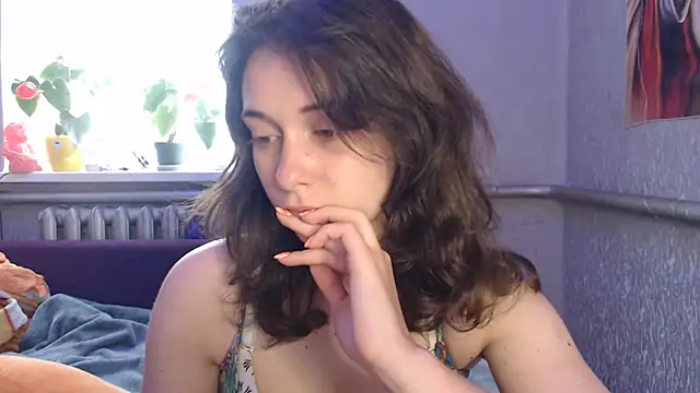 Snapshot of Angelik5371 chatting on 07-18-26, 06:17 Angelik5371 online show from 07-18-26, 06:17