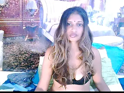 Snapshot of IndianHunnie69 chatting on 12-15-25, 05:44 IndianHunnie69 online show from 12-15-25, 05:44