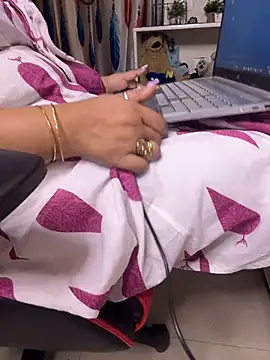 butterflyslay online show from 03-27-26, 04:18