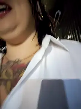 Divine Pouvoir online show from 04-02-26, 11:35