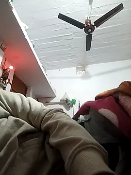 Snapshot of Lovely_priya1001 chatting on 12-16-25, 02:27 Lovely priya1001 online show from 12-16-25, 02:27