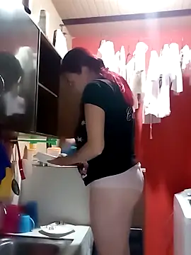 Snapshot of Annelis1 chatting on 12-16-25, 05:51 Annelis1 online show from 12-16-25, 05:51