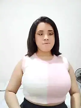 Missnia online show from 04-08-26, 01:11