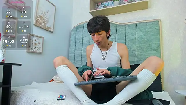 Cody Bloom online show from 04-19-26, 05:07