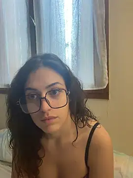 CoquineCharmeuse online show from 02-08-26, 01:36