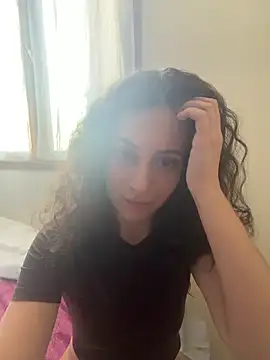 CoquineCharmeuse online show from 03-25-26, 02:34