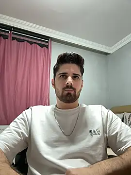 Snapshot of berke3424 chatting on 02-15-26, 12:07 berke3424 online show from 02-15-26, 12:07