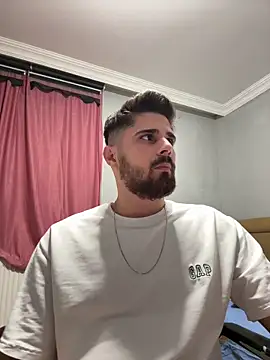 Snapshot of berke3424 chatting on 03-08-26, 10:46 berke3424 online show from 03-08-26, 10:46