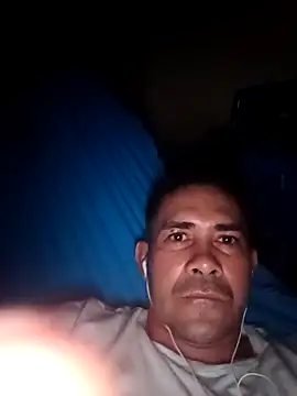 Snapshot of Juven1632 chatting on 02-10-26, 12:48 Juven1632 online show from 02-10-26, 12:48