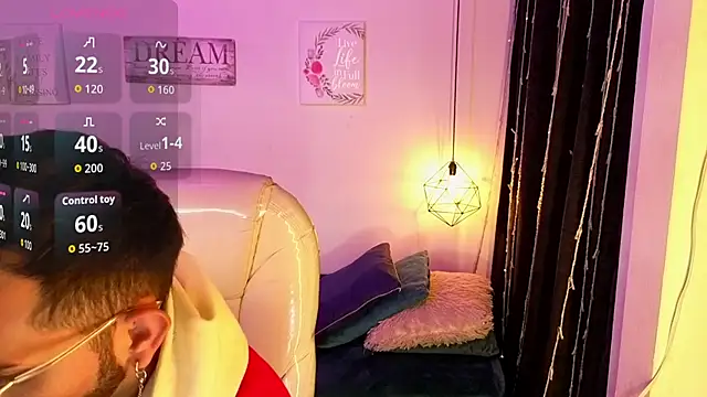 Snapshot of annie_and_ryan chatting on 02-18-26, 04:30 annie and ryan online show from 02-18-26, 04:30