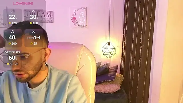 Snapshot of annie_and_ryan chatting on 02-26-26, 04:44 annie and ryan online show from 02-26-26, 04:44