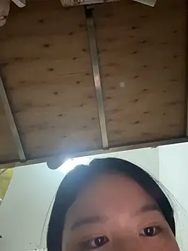 Kawaii-P online show from 12-17-25, 12:22