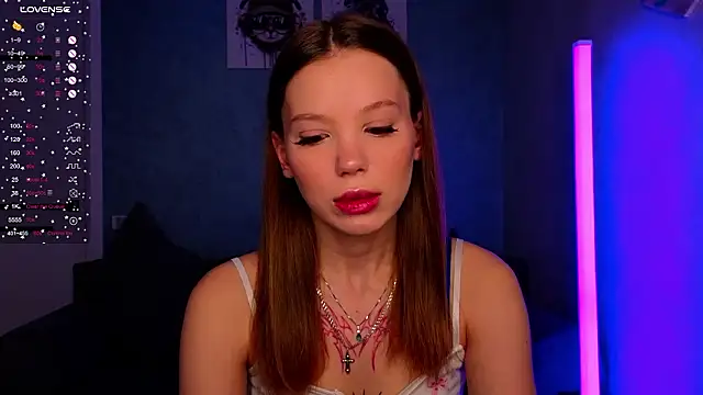 Snapshot of Cara_Sweet1 chatting on 02-26-26, 02:16 Cara Sweet1 online show from 02-26-26, 02:16