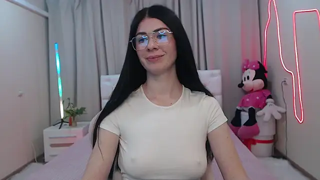 Snapshot of MilaSecret55 chatting on 05-16-26, 07:05 MilaSecret55 online show from 05-16-26, 07:05