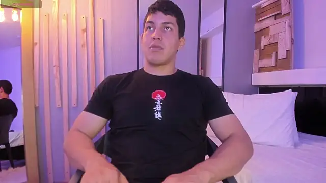 Snapshot of DamianKink chatting on 01-08-26, 07:16 DamianKink online show from 01-08-26, 07:16