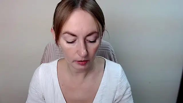 LiaSeass  online show from 01-11-26, 12:10