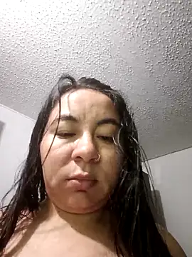 Snapshot of hantria_angels chatting on 12-18-25, 10:32 hantria angels online show from 12-18-25, 10:32