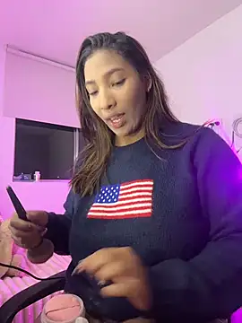 Snapshot of channelportman chatting on 02-14-26, 02:19 channelportman online show from 02-14-26, 02:19