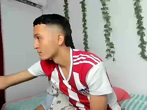 Shsexi hot online show from 12-17-25, 02:45