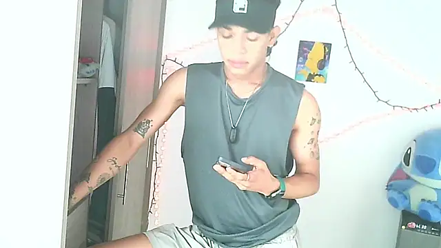 Snapshot of Glen_connor_11 chatting on 01-10-26, 05:48 Glen connor 11 online show from 01-10-26, 05:48