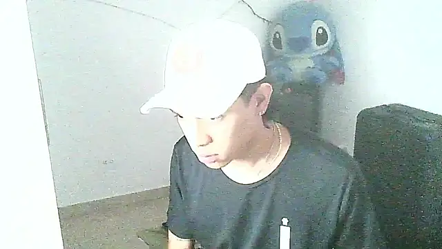 Snapshot of Glen_connor_11 chatting on 01-16-26, 06:12 Glen connor 11 online show from 01-16-26, 06:12